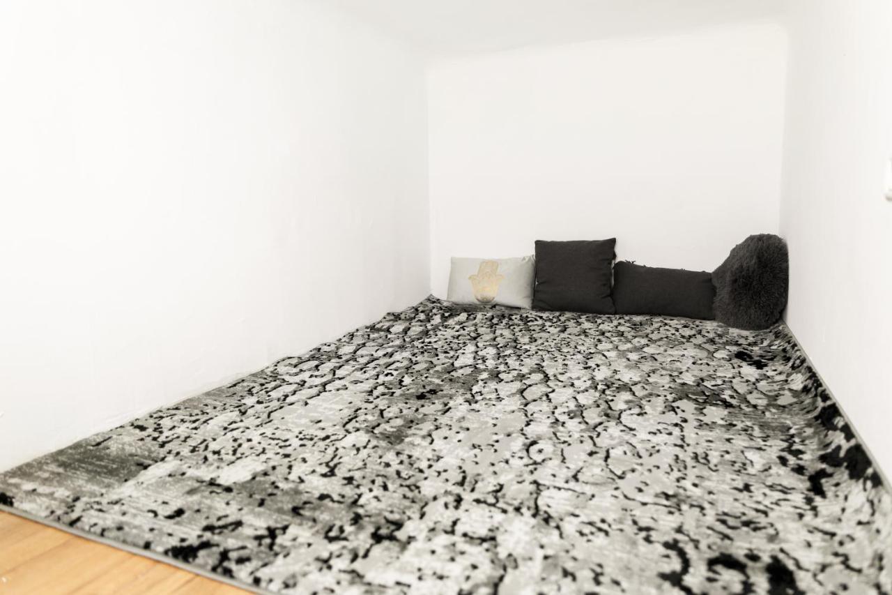 תל אביב Theodor Apartments By Gamtiza מראה חיצוני תמונה